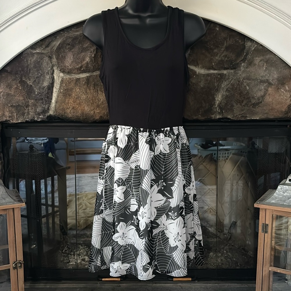 Charming Charlie Black floral tank dress size S